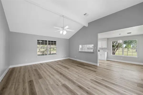 689 LCR 662, Kosse, TX 76653