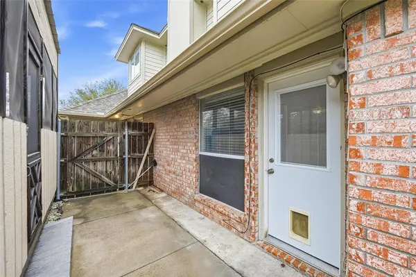 11912 Rhulen Court, Fort Worth, TX 76008