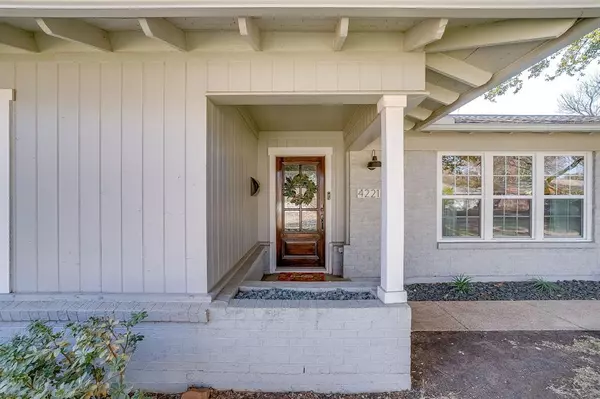 Fort Worth, TX 76109,4221 Whitfield Avenue