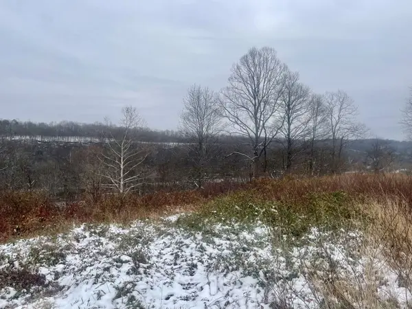 Mountain Bell Rd, Coolville, OH 45723