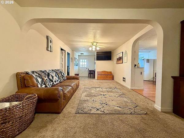 23625 S HIGHWAY 99W, Amity, OR 97101