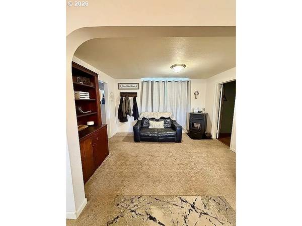 23625 S HIGHWAY 99W, Amity, OR 97101