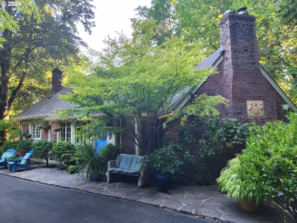 4300 PACIFIC WAY, Longview, WA 98632