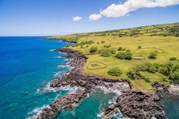 AKONI PULE HIGHWAY, Kamuela, HI 96743