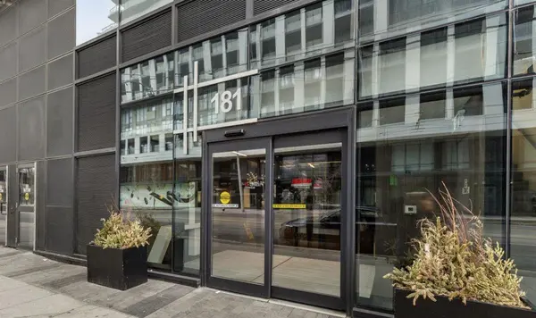 181 Dundas ST E #2207, Toronto C08, ON M5A 0N5