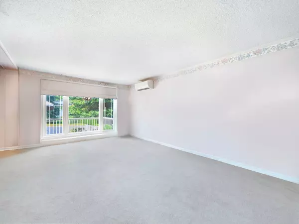 Oro-medonte, ON L0L 1T0,62 Tamarack DR