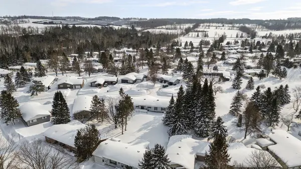 60 Tamarack DR, Oro-medonte, ON L0L 1T0