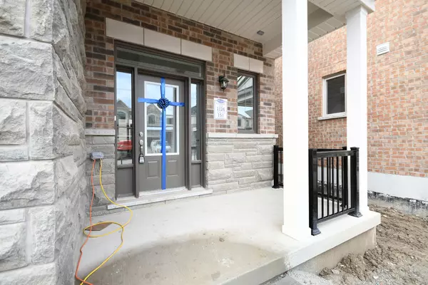 Caledon, ON L7C 4J1,4 Salt Creek TER