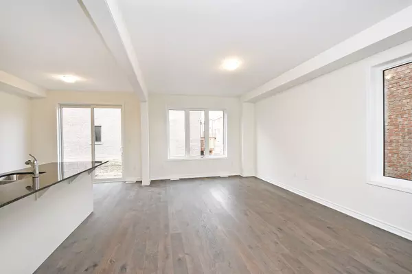 Caledon, ON L7C 4J1,4 Salt Creek TER