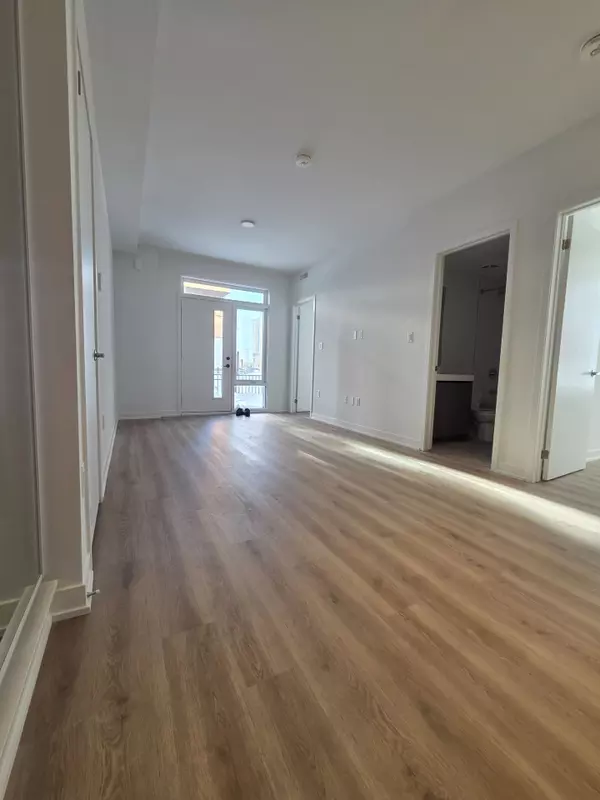 Brampton, ON L7A 5M4,50 All Nations DR #120