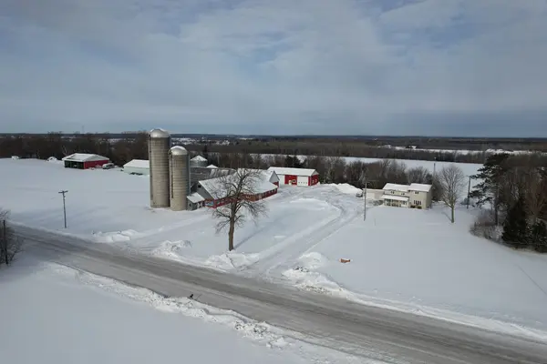 1537 St. Felix RD, Clarence-rockland, ON K0A 2A0