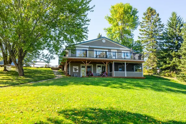 1111 Maplehurst DR, Lake Of Bays, ON P1H 2J6