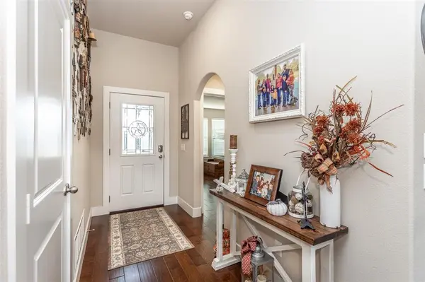 513 Pathfinder Street, Collinsville, TX 76233