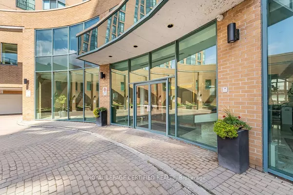 Barrie, ON L4M 1B1,140 Dunlop ST E #803