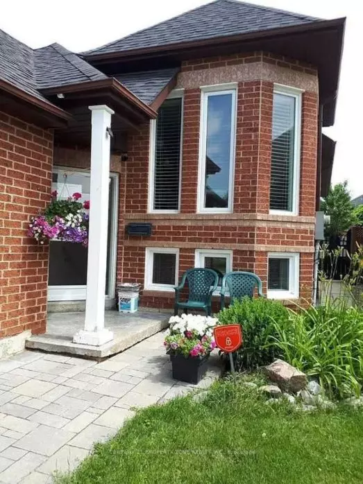 Brampton, ON L6X 4L1,109 Springview DR