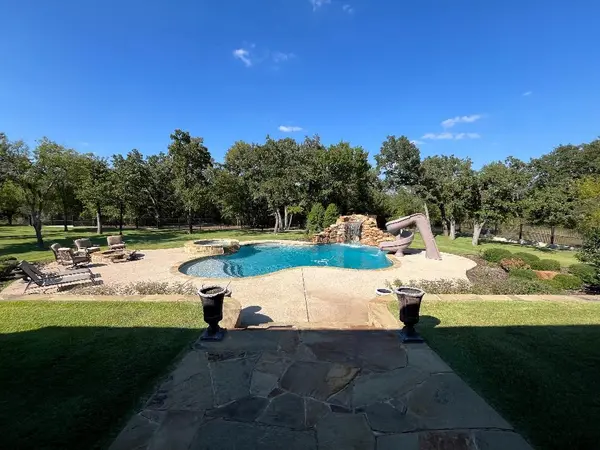 470 Granite Way, Jacksboro, TX 76458