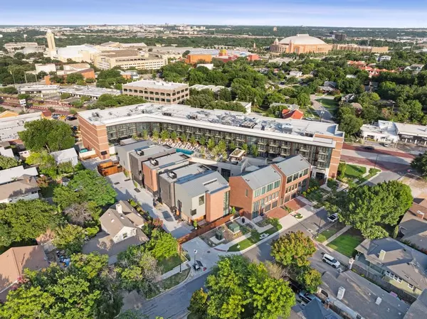 1217 Dorothy Lane #4, Fort Worth, TX 76107