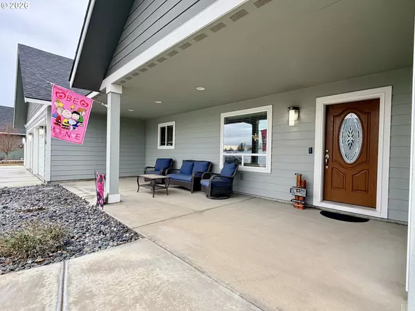 Hermiston, OR 97838,416 SW DESERT SKY DR