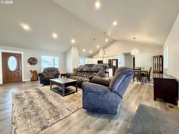 416 SW DESERT SKY DR, Hermiston, OR 97838