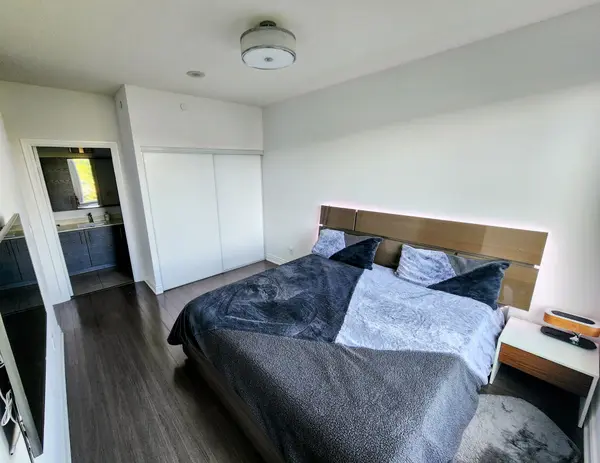 277 South Park RD #209, Markham, ON L3T 0B7