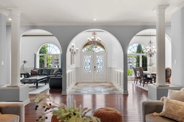 525 Tullamore ST, Blossom Park - Airport And Area, ON K1X 0A2