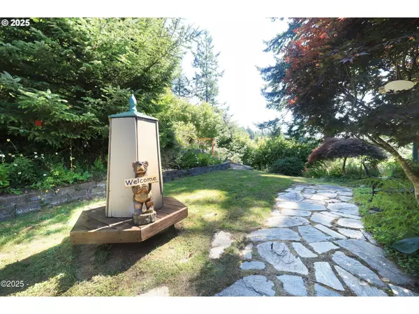 Otis, OR 97368,7667 NE PARK LN