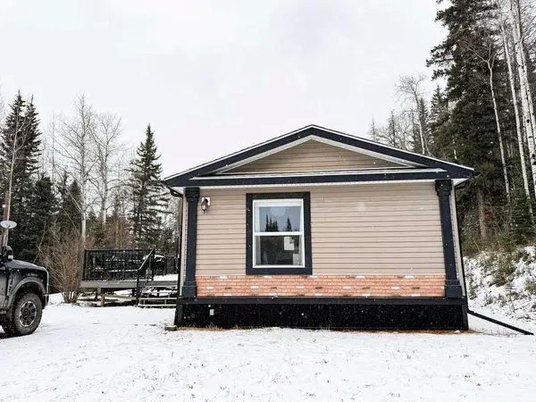 4B-24425 East River RD, Hinton, AB T7V 0A3