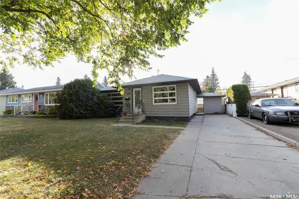2406 Cairns AVENUE, Saskatoon, SK S7J 1V3