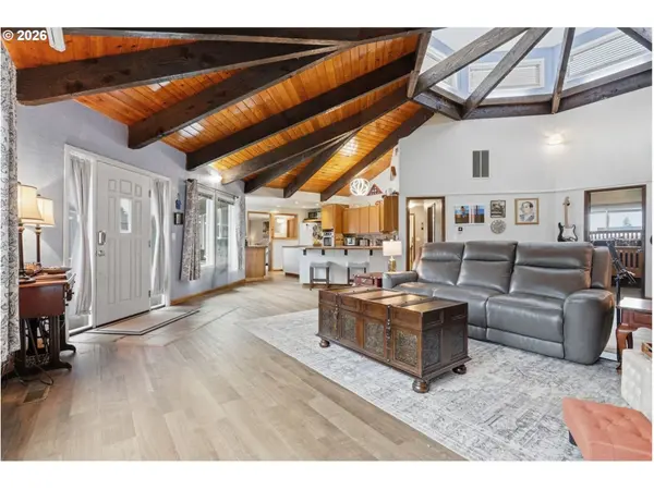 1750 S 2nd ST, Lebanon, OR 97355