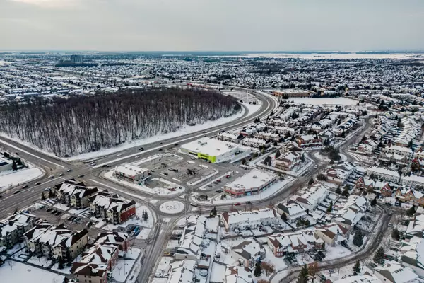 Barrhaven, ON K2G 6X7,13 Villandry ST