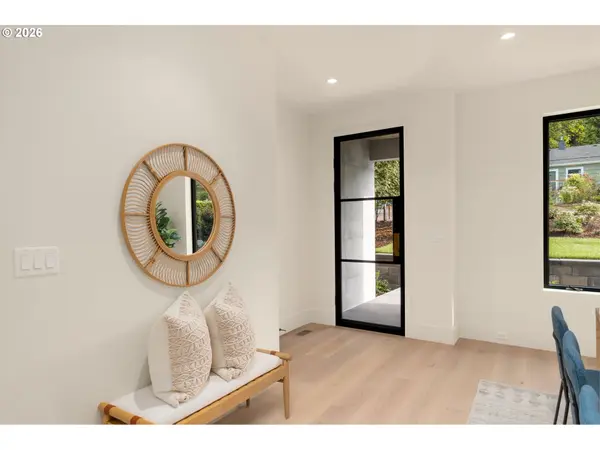 1225 SPRUCE ST, Lake Oswego, OR 97034