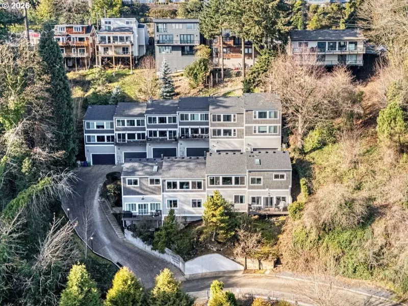 1932 SW MILL STREET TER, Portland, OR 97201