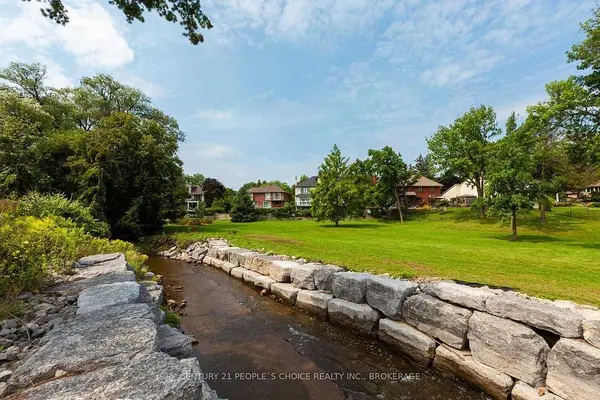 3242 Shelburne PL, Oakville, ON L6L 5V9