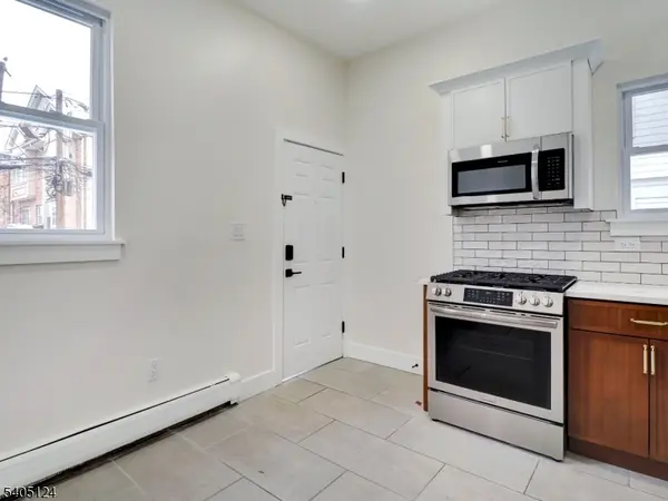 151 S Clinton St, East Orange City, NJ 07018