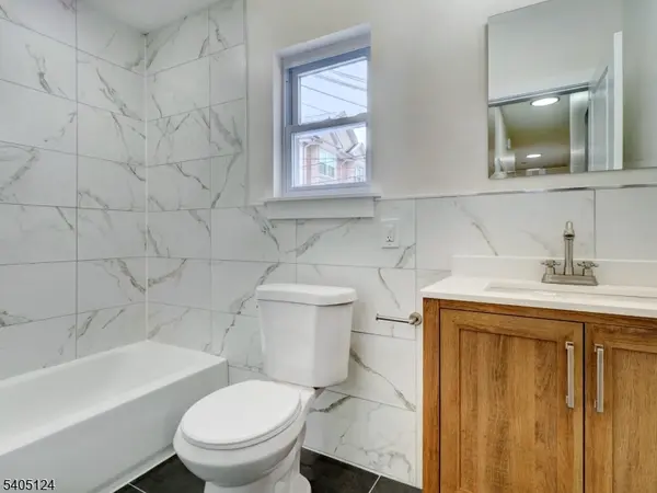 151 S Clinton St, East Orange City, NJ 07018