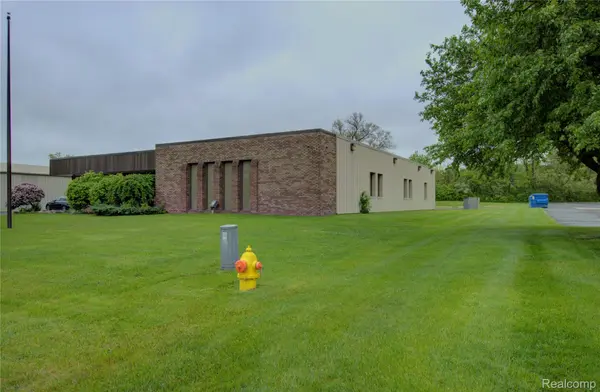 5081 Exchange DR, Flint, MI 48507