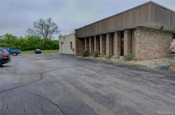 5081 Exchange DR, Flint, MI 48507