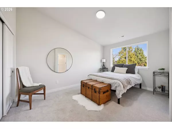 Portland, OR 97202,1722 SE SHERRETT ST