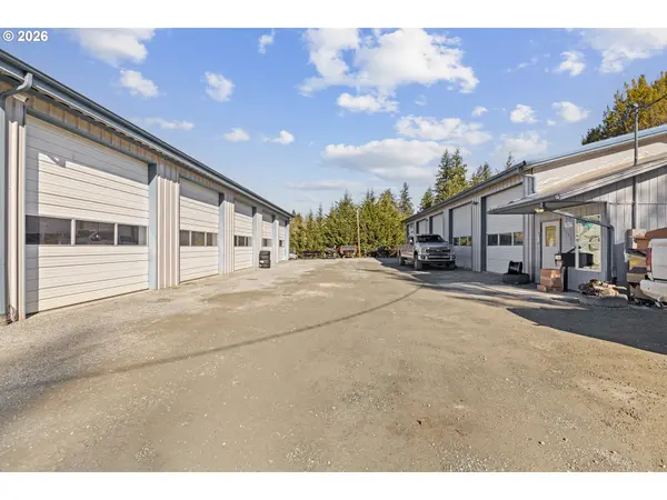 Myrtle Point, OR 97458,1541 ROSEBURG RD