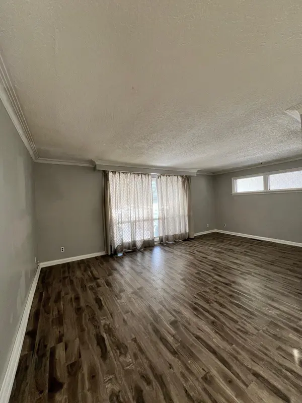 21 Mackinac CRES #Main, Toronto E09, ON M1J 1P8