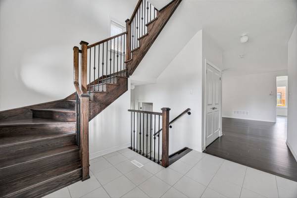 15 Baycroft BLVD, Essa, ON L0M 1B5