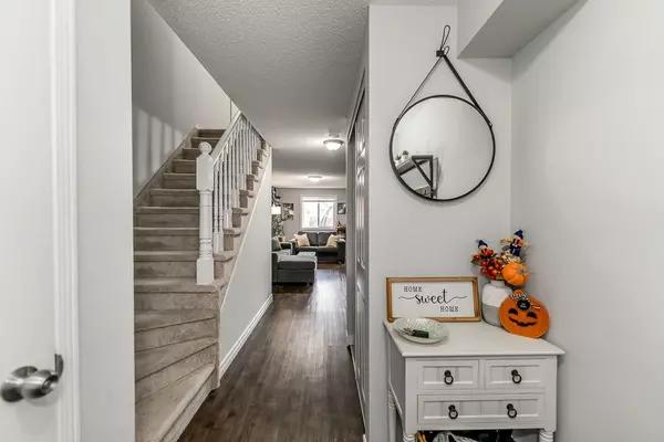 Barrie, ON L4N 0X6,50 Raymond CRES