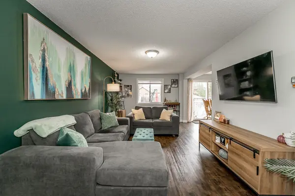 Barrie, ON L4N 0X6,50 Raymond CRES