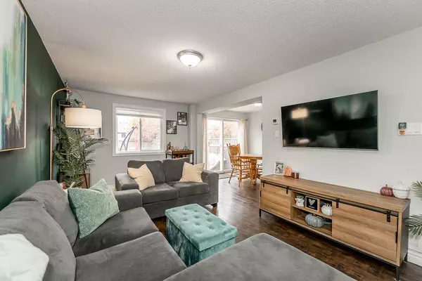 Barrie, ON L4N 0X6,50 Raymond CRES