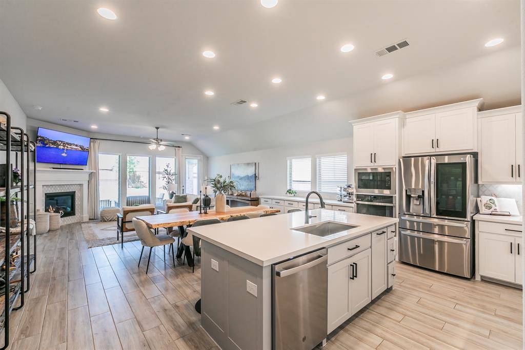 1704 Cypress Gap Trail, Mansfield, TX 76063