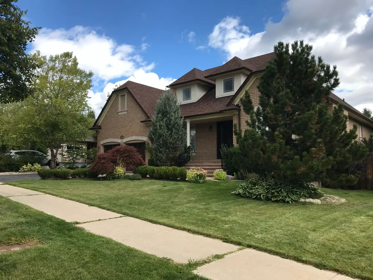 148 HUNTERWOOD Chase, Vaughan, ON L6A 4A8