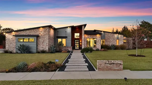 4231 Tea Olive Trail,  Midlothian,  TX 76065