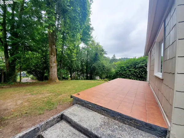 Portland, OR 97219,745 SW MAPLECREST DR