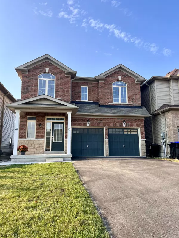 12 Mandley ST, Essa, ON L3W 0B6