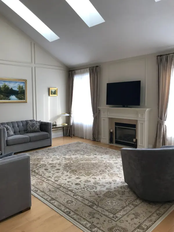 148 HUNTERWOOD Chase, Vaughan, ON L6A 4A8